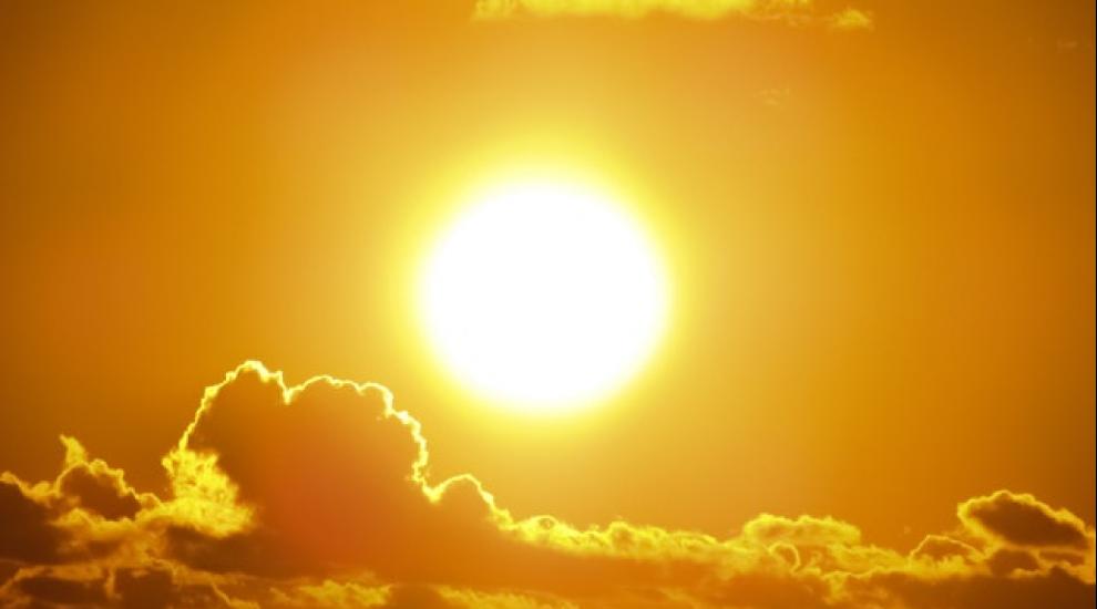 beach_bright_clouds_301599.jpg