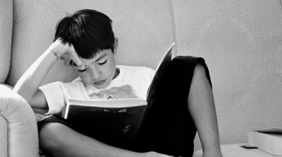 black_and_white_child_education_256548.jpg